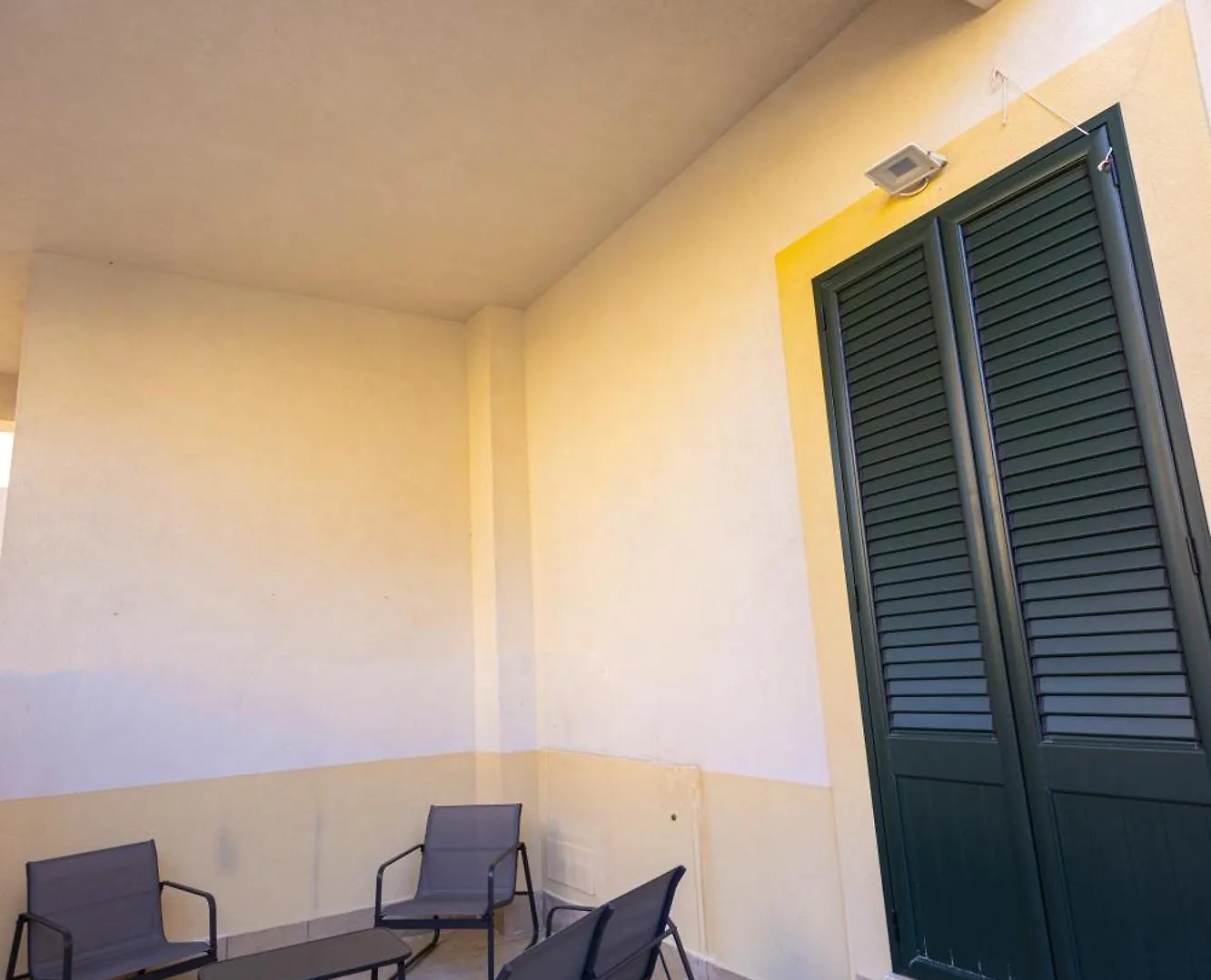 Villa Casa Lella  Palermo 0*,  Italia
