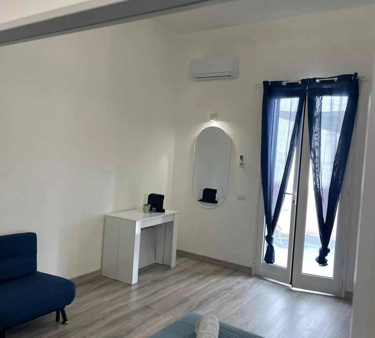Villa Casa Lella  Palermo 0*,  Italia